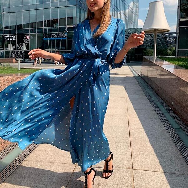 robe longue ouverte devant