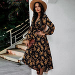 robe noire motif floral