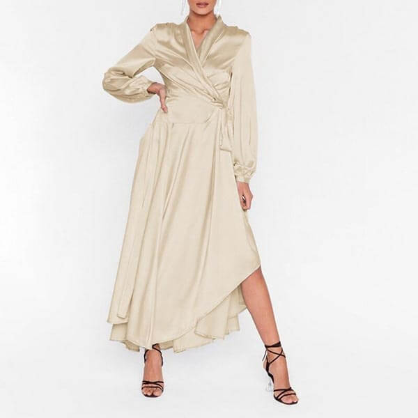 robe satin longue blanche